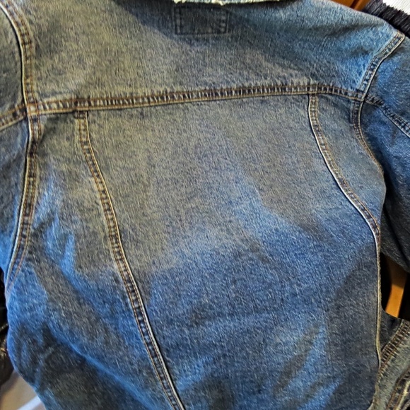 NWT's Universal Threads Jean Jacket Size Small - Picture 6 of 6